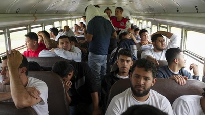Trump Bakal Deportasi Satu Juta Migran dari AS