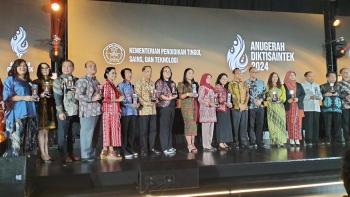 UKDW menyabet penghargaan Bronze Winner Anugerah Kerja Sama dari Kementerian Pendidikan Tinggi, Sains, dan Teknologi (Kemendiktisaintek), Jumat (13/12/2024).