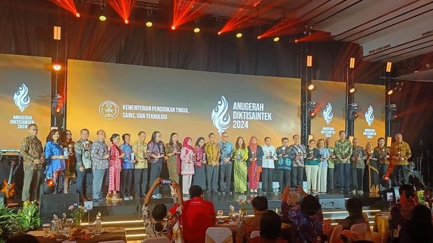UKDW menyabet penghargaan Bronze Winner Anugerah Kerja Sama dari Kementerian Pendidikan Tinggi, Sains, dan Teknologi (Kemendiktisaintek), Jumat (13/12/2024).