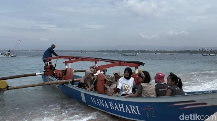 Wisatawan Pantai Pangandaran
