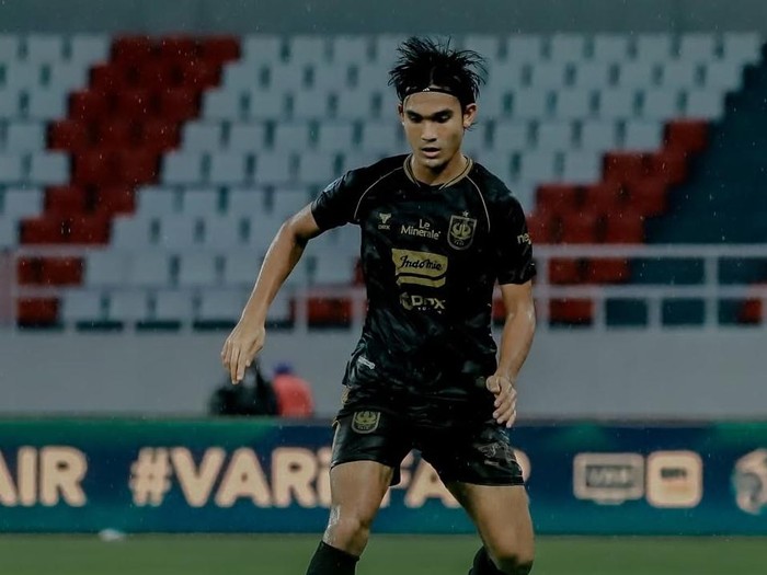 Zalnando akan kembali menjadi andalan PSIS Semarang mengisi posisi bek kiri. Diunggah Selasa (17/12/2024).