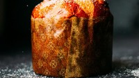 Panettone merupakan kue Natal yang paling populer di dunia menurut Tatler Asia. Kue asal Italia ini diisi dengan buah kering seperti jeruk hingga kismis. Foto: Site/Pool