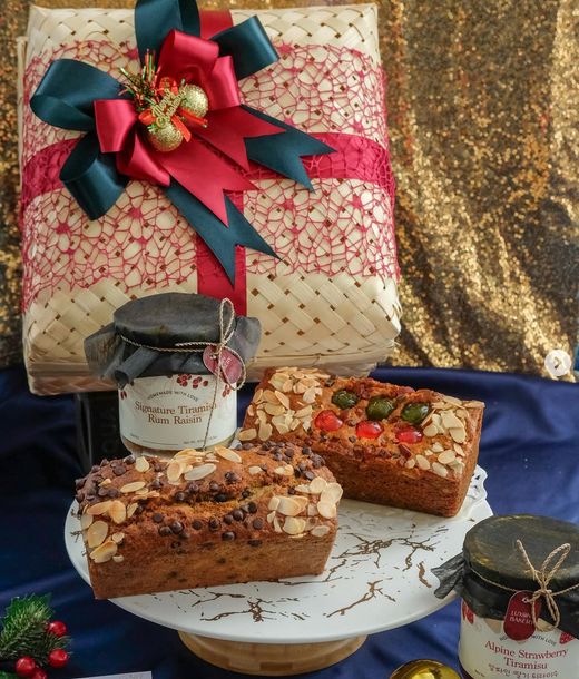 5 Hampers Cake Spesial Natal untuk Hantaran, Parfait Pies hingga Yule Log