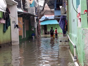 Cerita Warga Muara Angke Tidur Nyaris Tak Muat di Lantai 2 Saat Banjir Rob