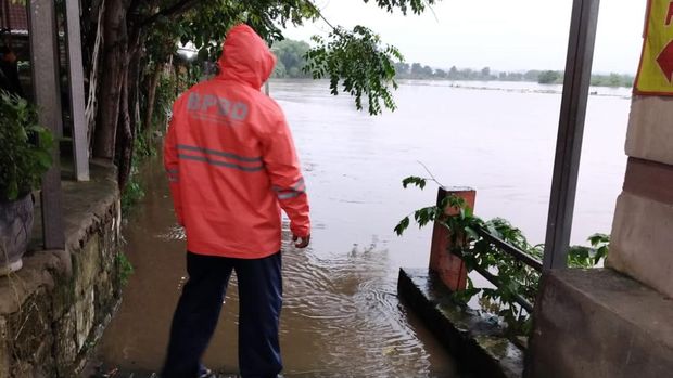 Banjir luapan Bengawan Solo di Lamongan.