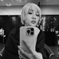 Pujian awet muda pun mengalir untuk BCL. “Makin muda kak unge cantik poll,” komentar netizen. “Heiii emak @itsmebcl apa2an ini semakin muda dan fresh banget emak,” puji lainnya.  Foto: dok. Instagram @itsmebcl