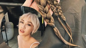 BCL rela memangkas rambut panjangnya. Foto: Instagram Bunga Citra Lestari
