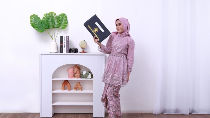 Cerita Shabrina, lulusan sekolah vokasi Undip yang dapat kerja tanpa melamar.