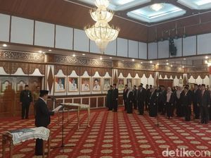 Gubernur Jambi Lantik 56 Pejabat Eselon III-IV dan Fungsional, Ini Pesannya
