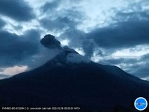 Gunung Lewotobi Laki-laki Meletus Pagi Ini, Kolom Abu Setinggi 300 Meter