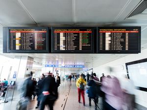 Malaysia Kedatangan 8 Ribu Turis Hanya dalam 2 Jam di Hari Pertama Libur Imlek
