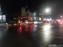 Lalin di Jalan Perintis-Urip Sumoharjo Makassar Berangsur Normal Malam Ini