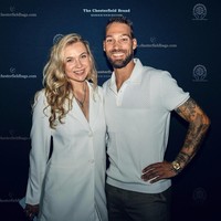 Wanita yang tahun ini memenangkan kejuaraan dunia speed skating sendiri mengaku akhirnya yakin untuk tampil di Playboy karena dukungan dari pacarnya sendiri sesama atlet Olimpiade speedskating, Kjeld Nuis.  Foto: Instagram Joy Beune