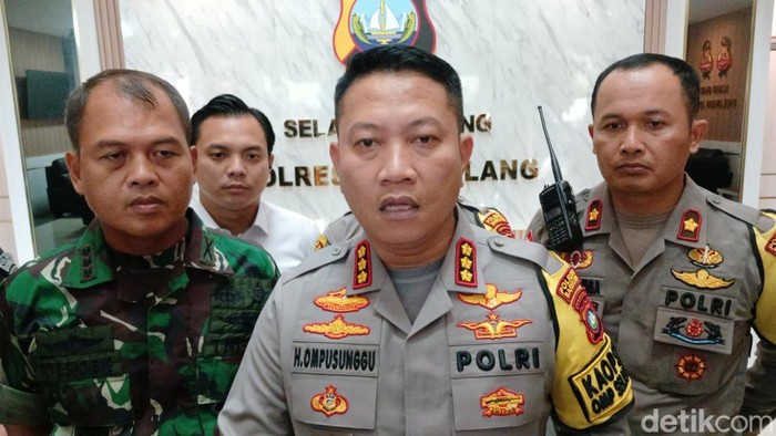 Kapolresta Barelang, Kombes Heribertus Ompusunggu saat memberikan keterangan. (Foto: Alamudin Hamapu)