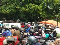 Jalan Perintis Kemerdekaan-Jalan Urip Sumoharjo Makassar Macet 2,7 Km