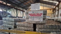 Hasil pengujian mutu berat lapisan seng masih jauh dari standar minimum yang ditetapkan, misalnya rata-rata hasil uji 3 posisi berat lapisan seng untuk tipe GDG hanya mencapai 56,94. Padahal standar minimumnya 120.