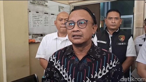 Komesioner Kompolnas Muhammad Choirul Anam di Ruang Ditreskrimum Polda Sumsel.