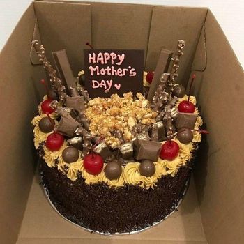 Kue Tart Cokelat Hari Ibu.