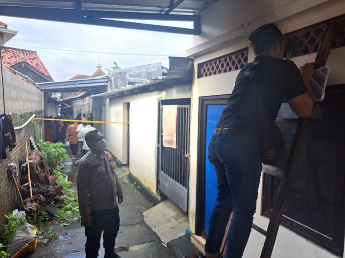Lokasi penemuan mayat di dalam kamar kos di Sewon, Kabupaten Bantul, DIY, Rabu (18/12/2024) pagi.