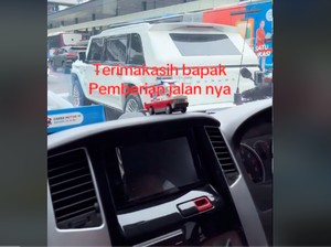 Maung Garuda RI 1 Kasih Jalan untuk Ambulans, Ini Urutan Kendaraan Prioritas