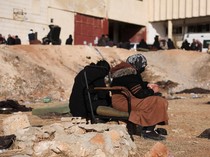 Menanti Kabar Keluarga dari Penjara Sednaya Suriah