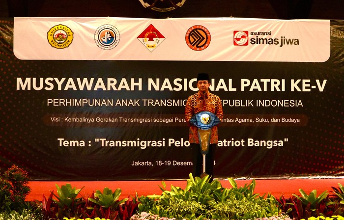Menteri Transmigrasi, Muhammad Iftitah Sulaiman Suryanagara