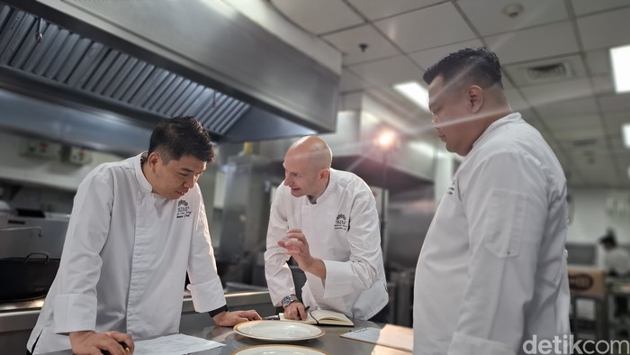 Gelar Acara Spesial Bersama Chef dari 3 Negara di The Trans Luxury Hotel