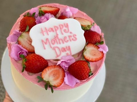 Mousse Cake untuk Hari Ibu.