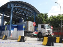 Penampakan Alat Canggih Pemindai Peti Kemas di Pelabuhan