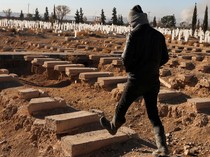 Penampakan Kuburan Massal Korban Kekejaman Rezim Assad