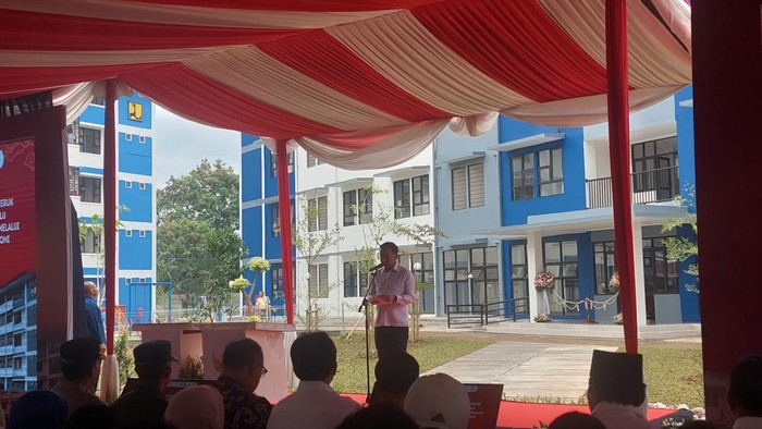 Pj Gubernur Jawa Barat Bey Mahmudin