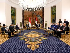 Bertemu Presiden Mesir, Prabowo Bahas Peluang Ikut Suez Canal Economic Zone