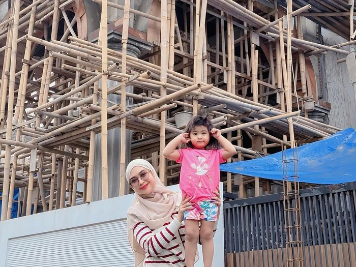 Ria Ricis dan Moana