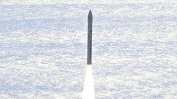 Roket Kairos, dengan panjang 18 meter, mengalami gangguan dalam stabilitas jalurnya setelah peluncuran, yang berlangsung pada Rabu (18/12/2024) dari Spaceport Kii di Prefektur Wakayama.