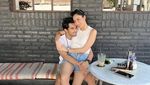 Romantisnya Tyas Mirasih dan Tengku Tezi Saat Makan Seafood dan Hot Pot
