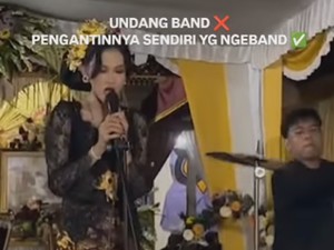 Pernikahan Viral Pengantinnya Nge-band Nyanyi Lagu Metal
