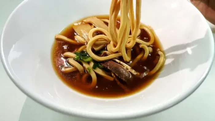 Di Jepang Kini Bisa Makan Ramen Hangat dari Vending Machine