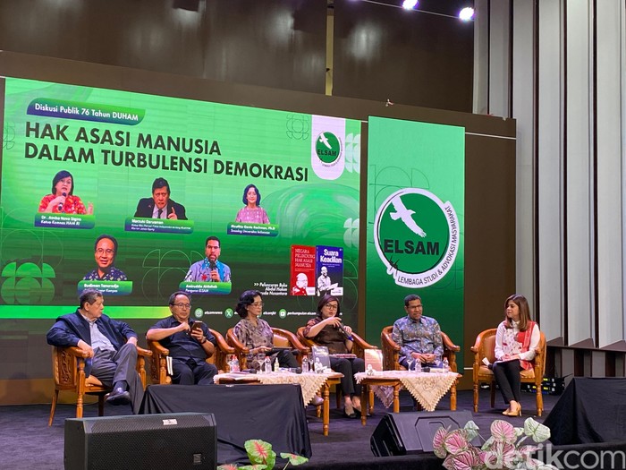 Diskusi HAM dalam Turbulensi Demokrasi, dihadiri Ketua Komnas HAM Atnike Nova Sigiro. (Dwi Rahmawati/detikcom)