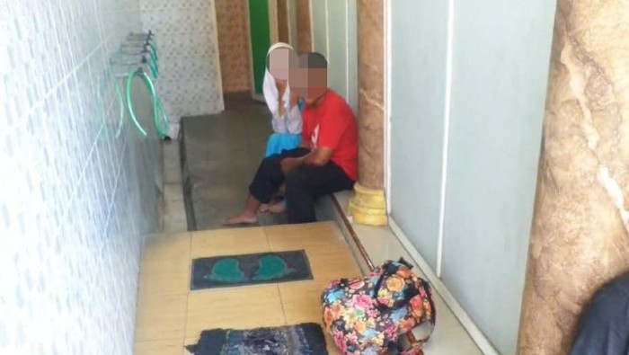 Dua Pelajar Digrebek Warga Driyorejo Gresik Kepergok Mesum di Toilet Musala
