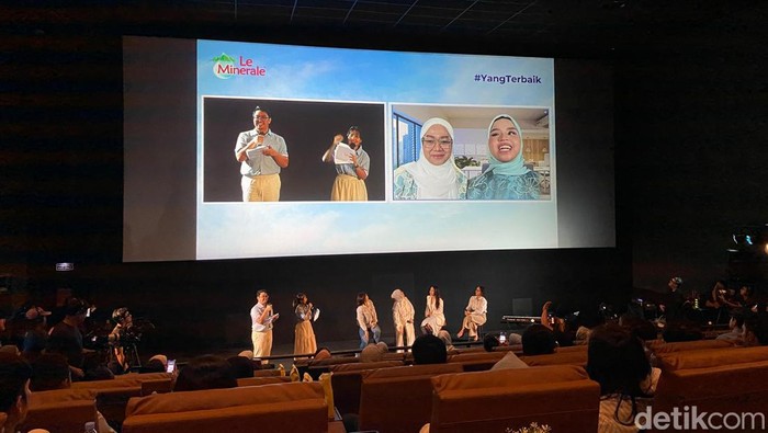 Persembahan #YangTerbaik Le Minerale untuk Hari Ibu