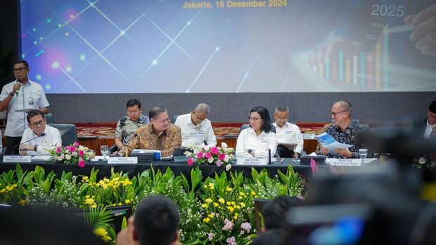 Konferensi Pers Peluncuran Paket Insentif Bidang Ekonomi sekaligus Pengumuman PPN 12%