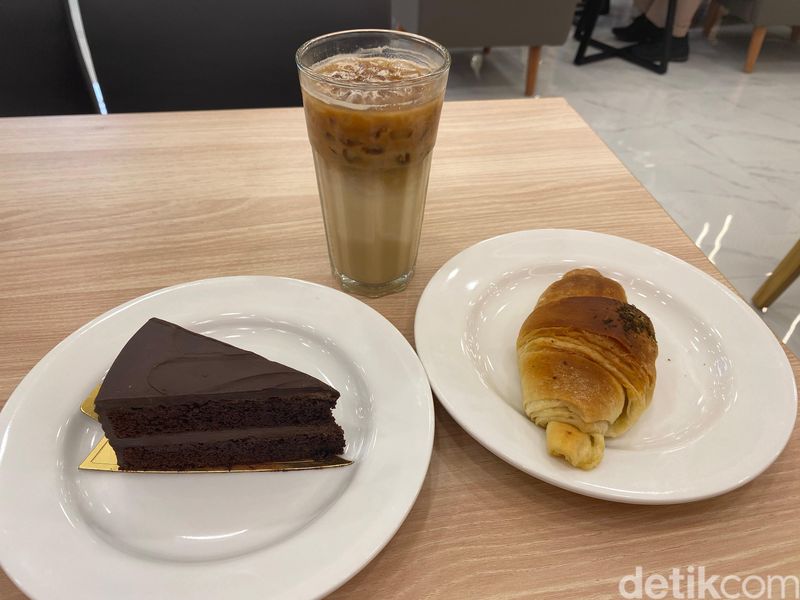 Konsep Beanstro di The Coffee Bean and Tea Leaf Bikin Nyaman Ngopi