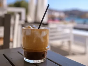 Frappe Vs Freddo, Ini Bedanya Kopi ala Yunani yang Creamy