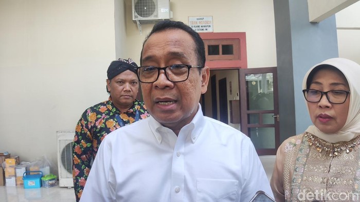 Menko PMK Pratikno di Grha Sabha Pramana UGM, Sleman, Kamis (19/12/2024).