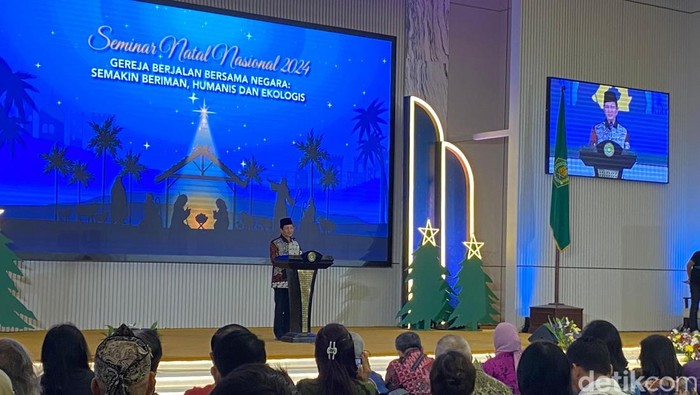 Menteri Agama (Menag) RI Nasaruddin Umar saat menghadiri pembukaan acara Seminar Natal Nasional 2024 di Auditorium HM Rasjidi, Jalan KH Wahid Hasyim, Jakarta Pusat, Kamis (19/12/2024). Forto: Dwi/detikcom