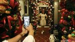 Meriah! Restoran Ini Bersolek Penuh Dekorasi Natal