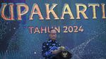 Momen Menperin Beri Penghargaan Bagi Penggiat IKM