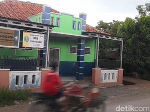 Ibu Kantin MTs Viral Buang Jajanan Siswa, Kini Anaknya Terekam Marahi Guru