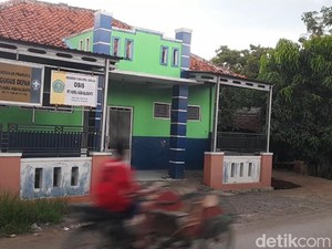 Viral Jajanan Siswa MTS di Brebes Dibuang Bu Kantin, Padahal Tugas