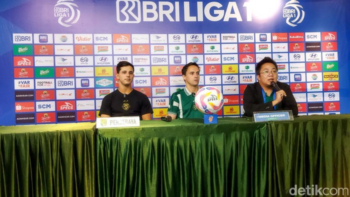 Pelatih Persebaya Paul Munster